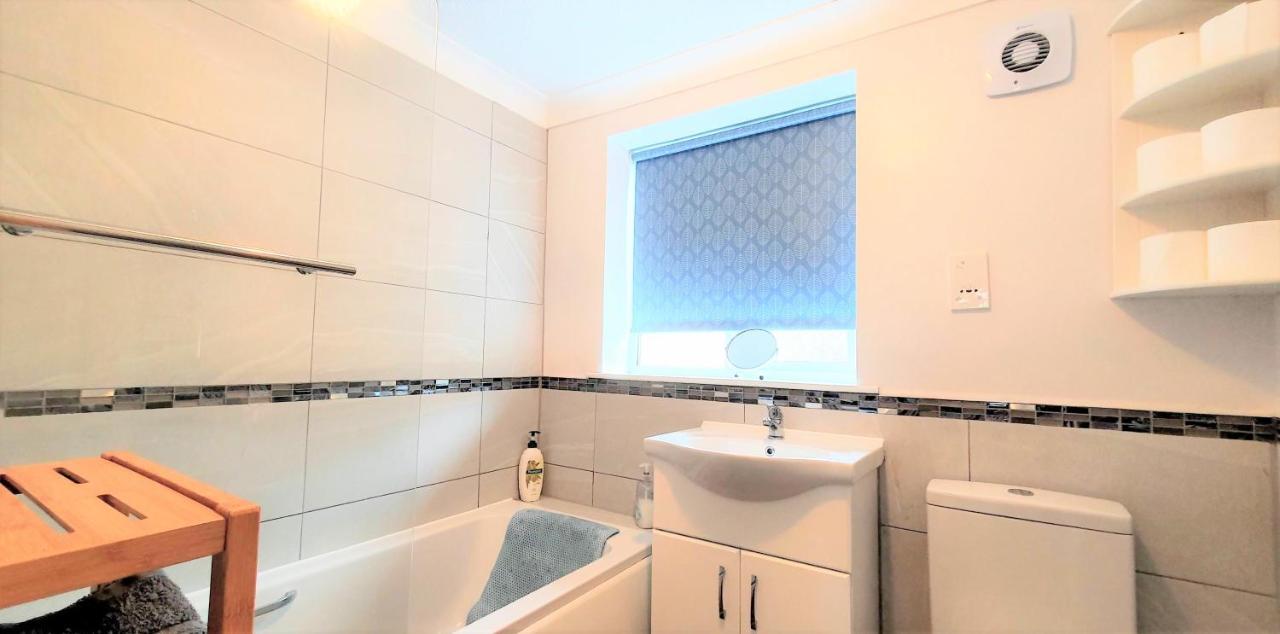Comfortable Victorian 3 Bedroom Semi-Detached House With Fast Wi-Fi Sittingbourne Exterior foto